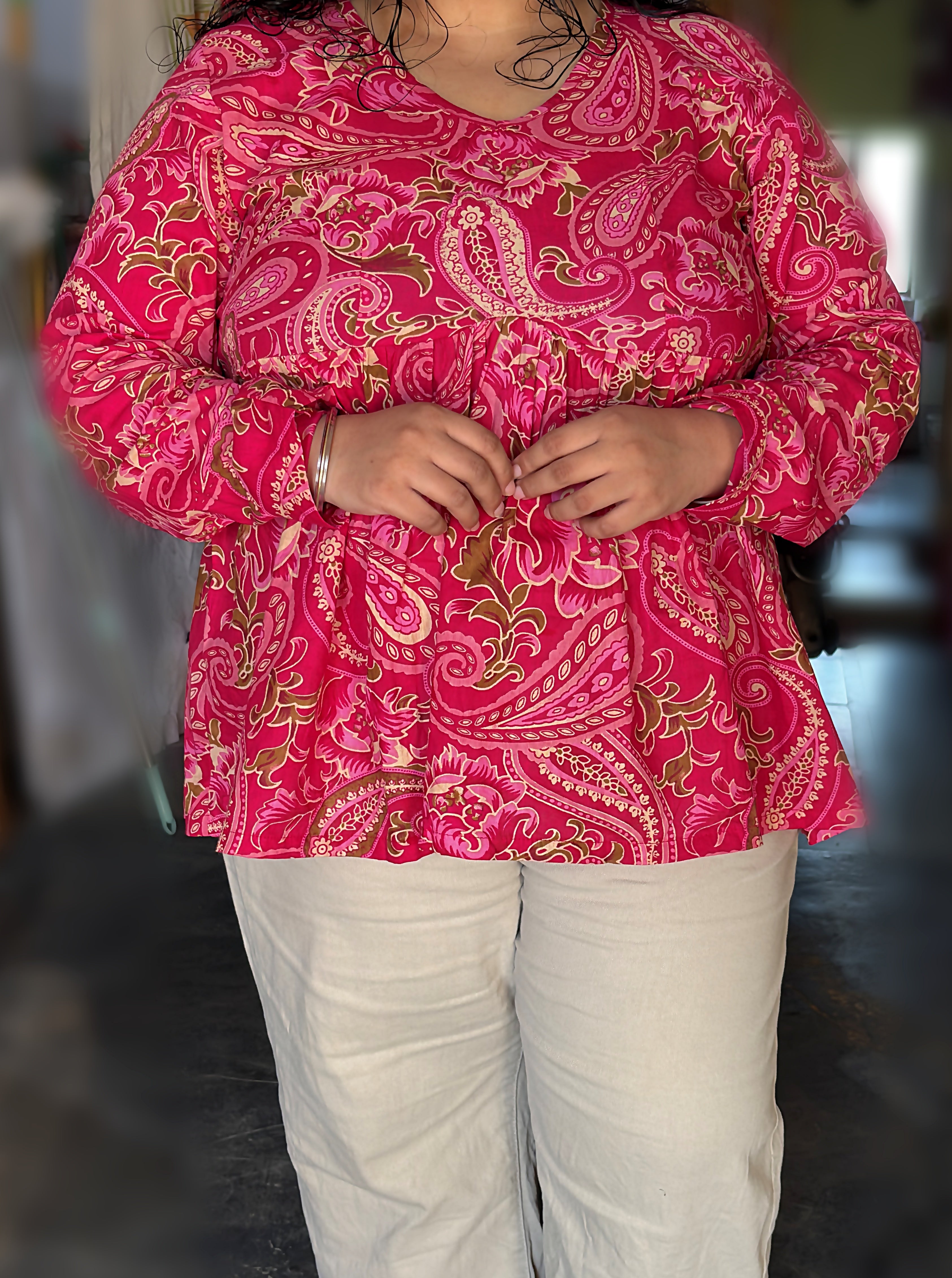 Gulnaar Nayra cut Short Kurti – Paisley Bloom Pattern