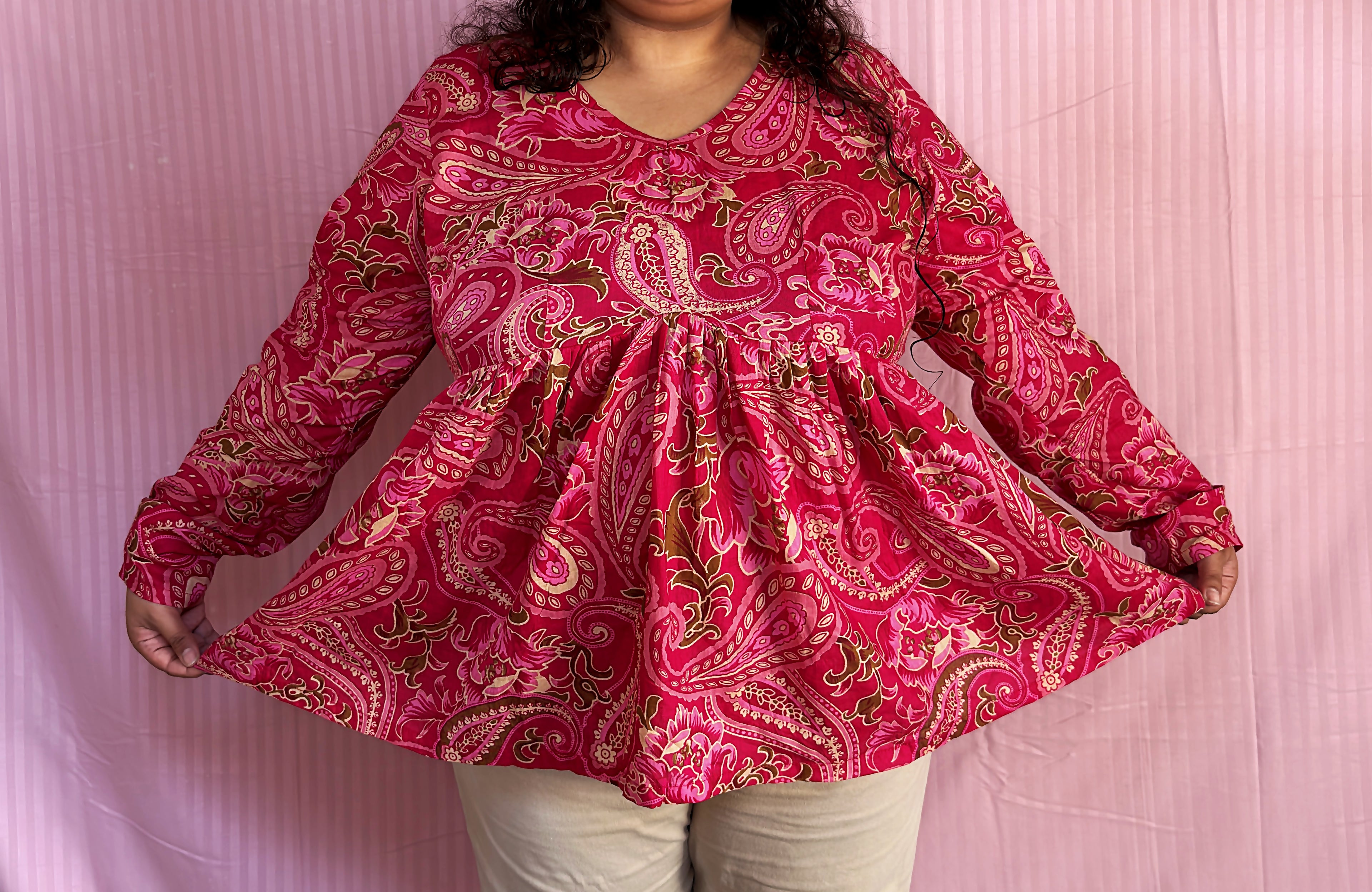 Gulnaar Nayra cut Short Kurti – Paisley Bloom Pattern